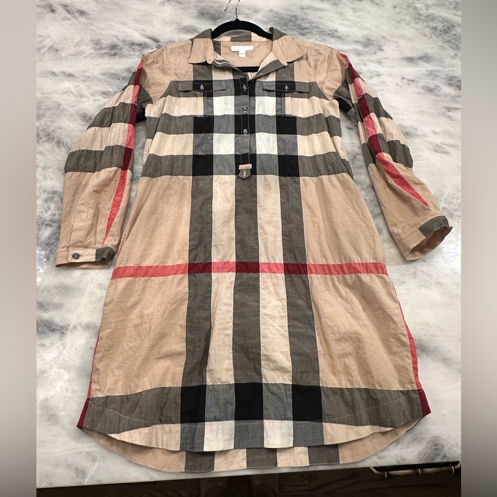 EUC- AUTHENTIC Burberry Girl’s dress size 14Y